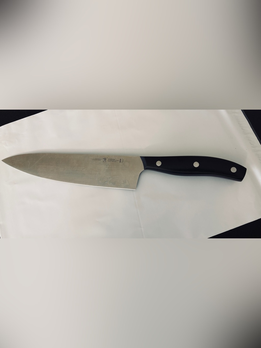 HENCKELS DEFINITION 8” Chef's knife